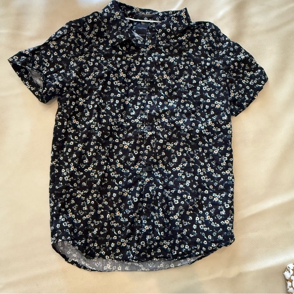 Boy button down shirt bundle H&M, cactus, denim & flower - Picture 5 of 11